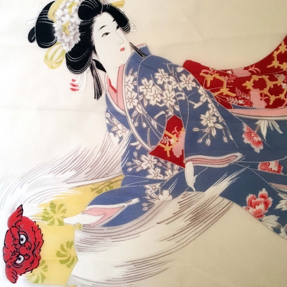 Geisha Scarf with multicolored image of geisha - Picture 3 of 4